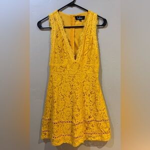 Lulu's Sunflower Yellow Sleeveless Lace Summer Dress. Women’s Size Small.